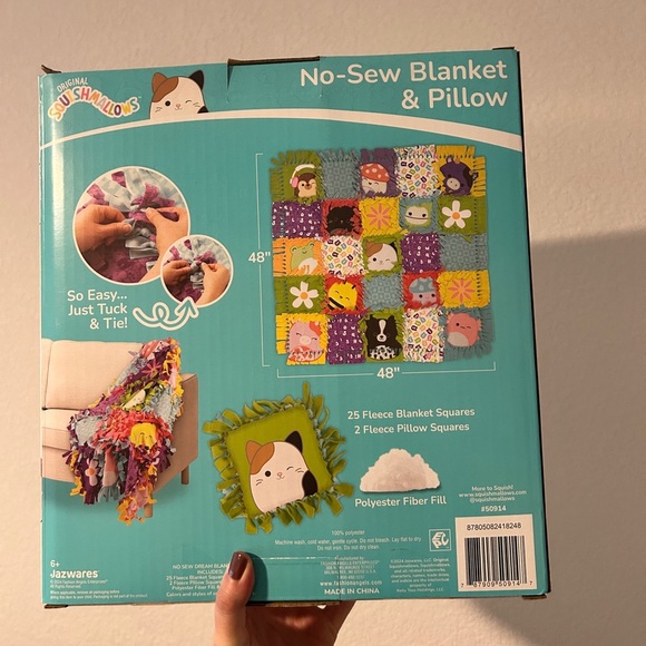 Squishmallows Pattern No-Sew Blanket & Pillow Tween DIY Craft Kit, Limited- NWT - Picture 11 of 11